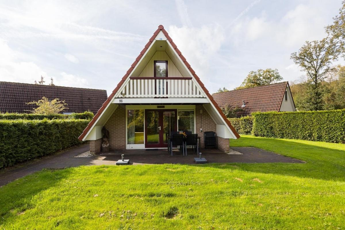 Kleine Zanglijster I Prachtig Huisje Nabij Bosrand Zwiggelte Exterior foto