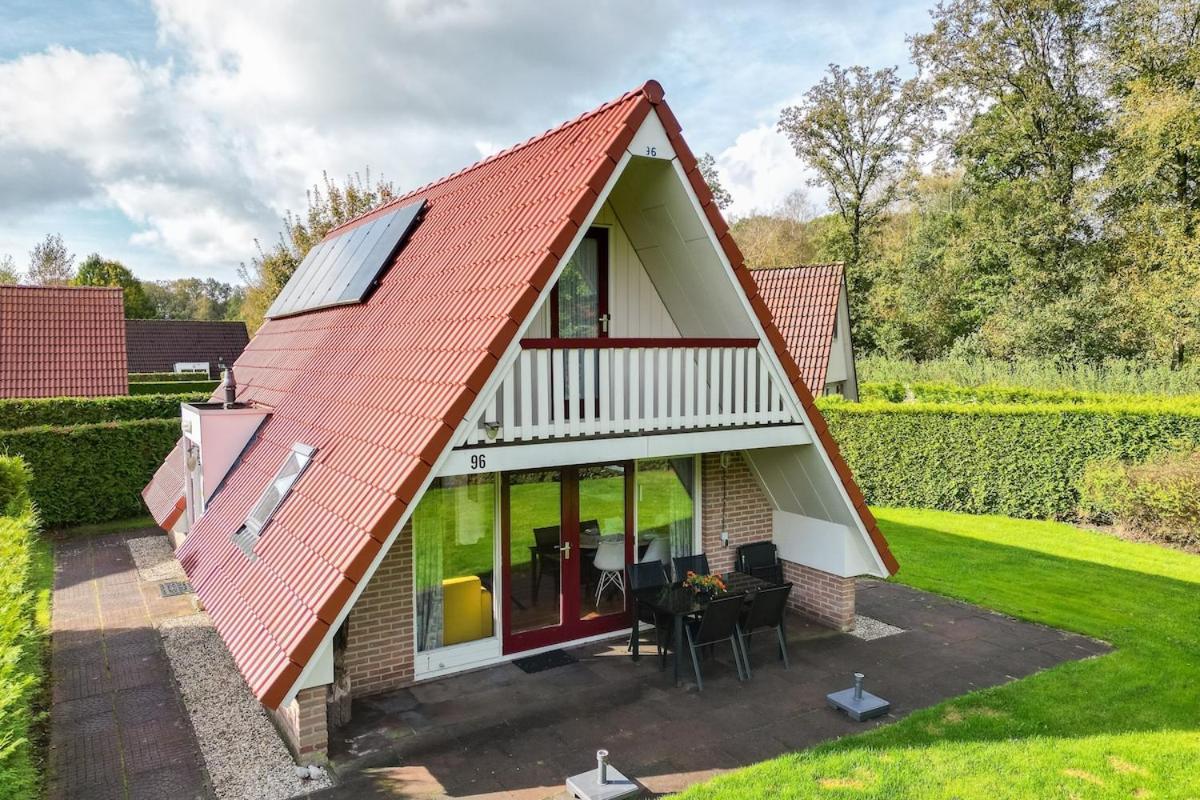 Kleine Zanglijster I Prachtig Huisje Nabij Bosrand Zwiggelte Exterior foto
