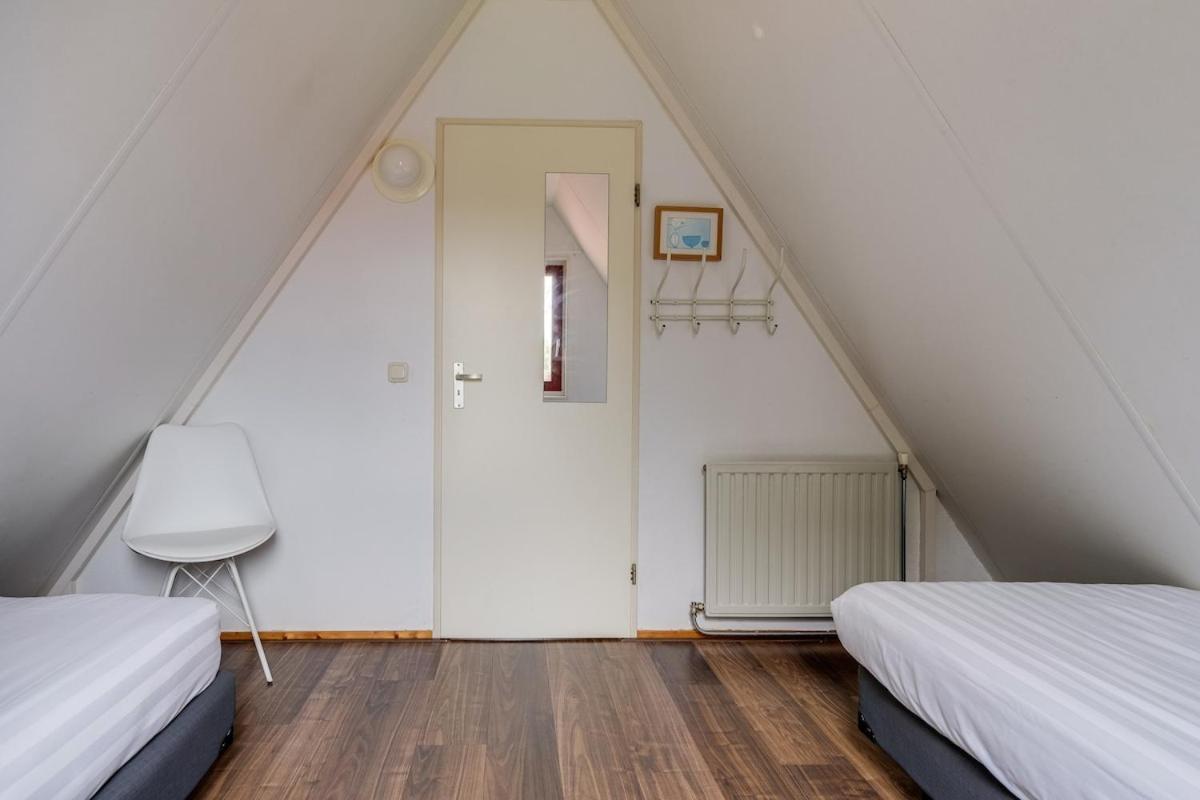 Kleine Zanglijster I Prachtig Huisje Nabij Bosrand Zwiggelte Exterior foto