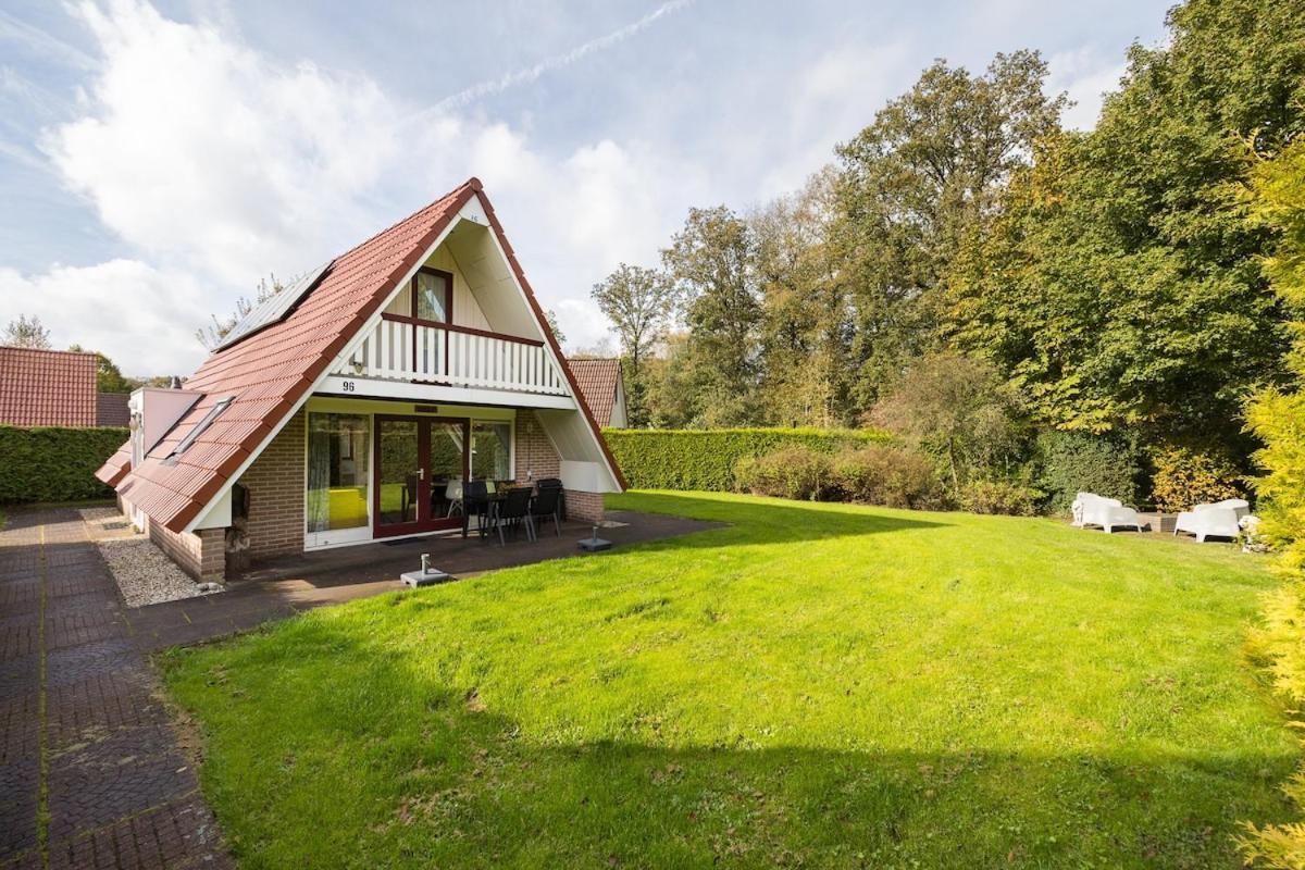 Kleine Zanglijster I Prachtig Huisje Nabij Bosrand Zwiggelte Exterior foto